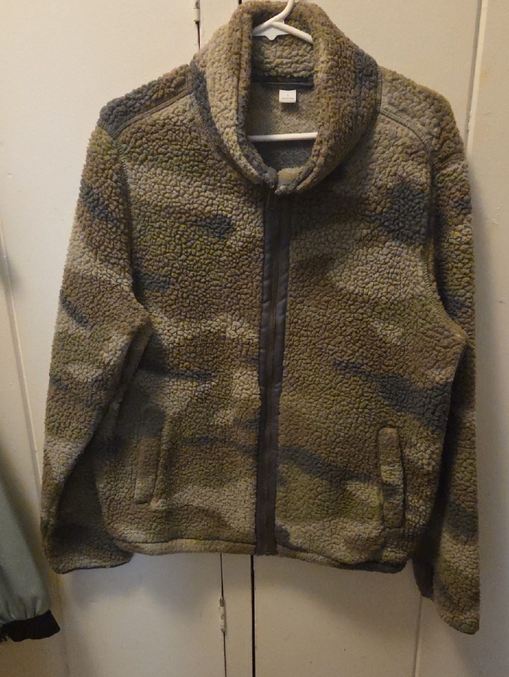 Old Navy Womens Olive Camo Sherpa Zip Jacket